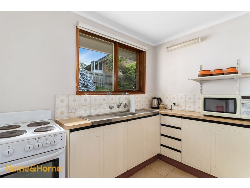2/13 Diamond Drive, Blackmans Bay TAS 7052