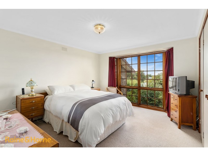 2/13 Diamond Drive, Blackmans Bay TAS 7052