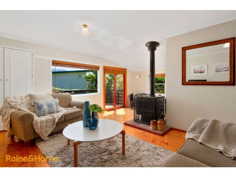 64 Auburn Road, Kingston Beach TAS 7050
