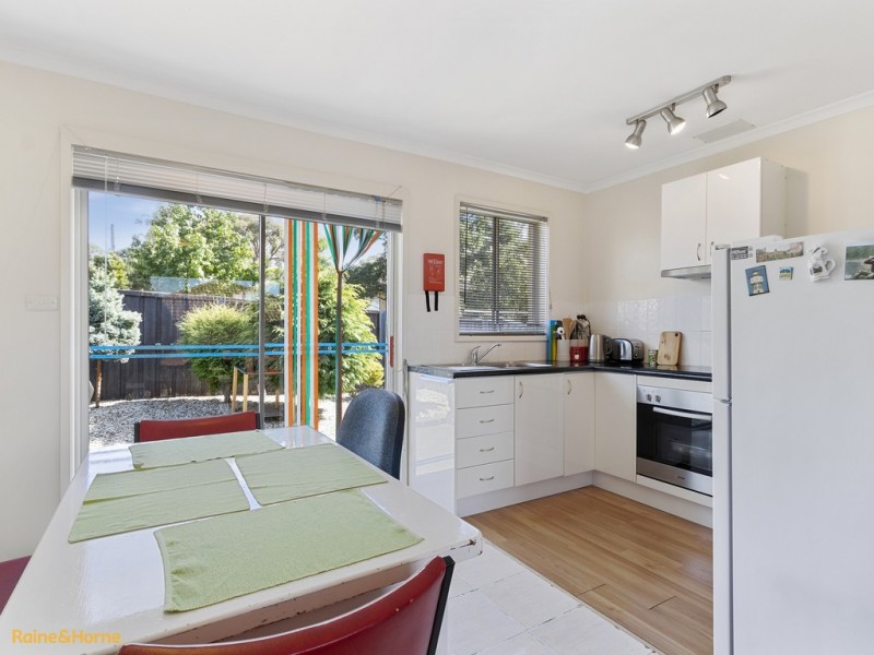 1/130 Summerleas Road, Kingston TAS 7050