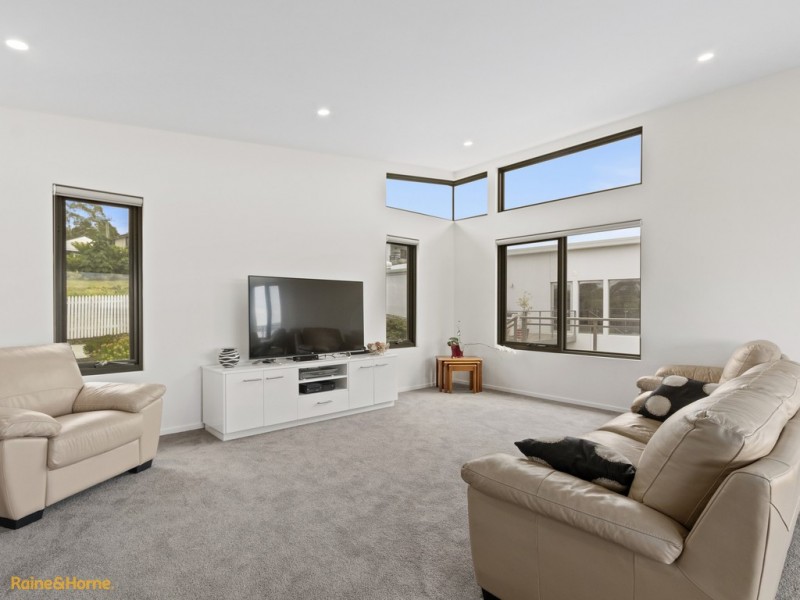 75 Burwood Drive, Blackmans Bay TAS 7052