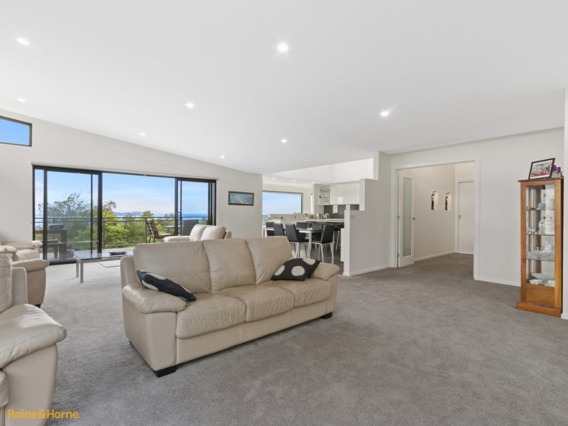 75 Burwood Drive, Blackmans Bay TAS 7052