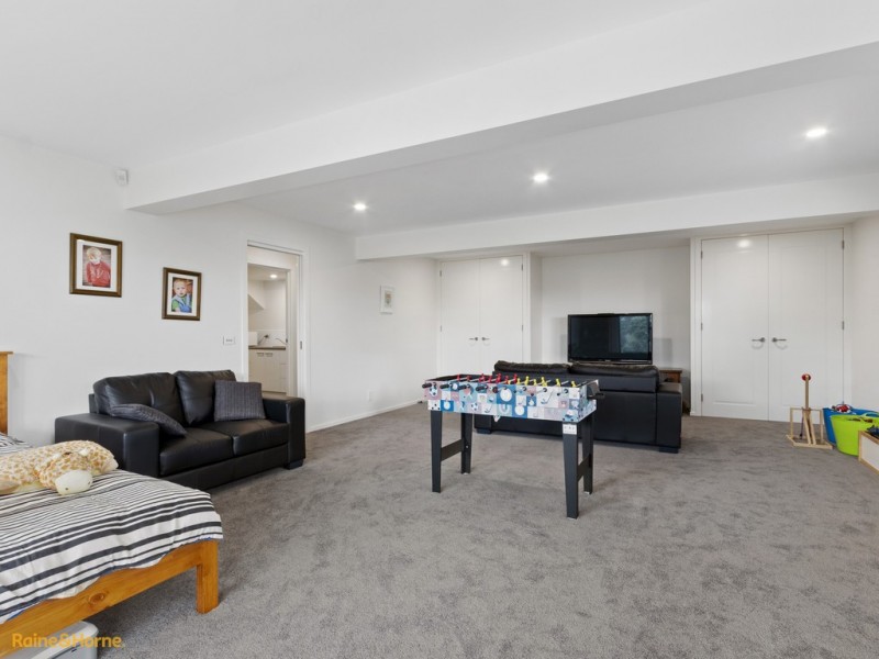 75 Burwood Drive, Blackmans Bay TAS 7052