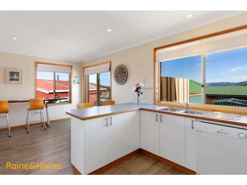 28 Mariner Circle, Huntingfield TAS 7055