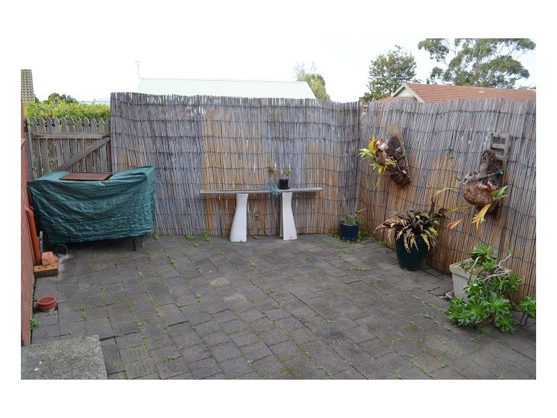 18/9 Pearsall Avenue, Blackmans Bay TAS 7052