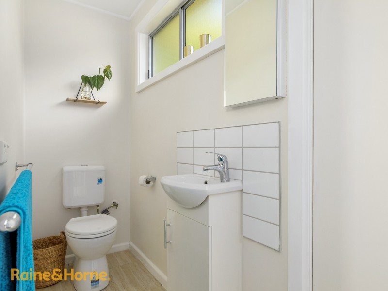 169 Roslyn Avenue, Blackmans Bay TAS 7052