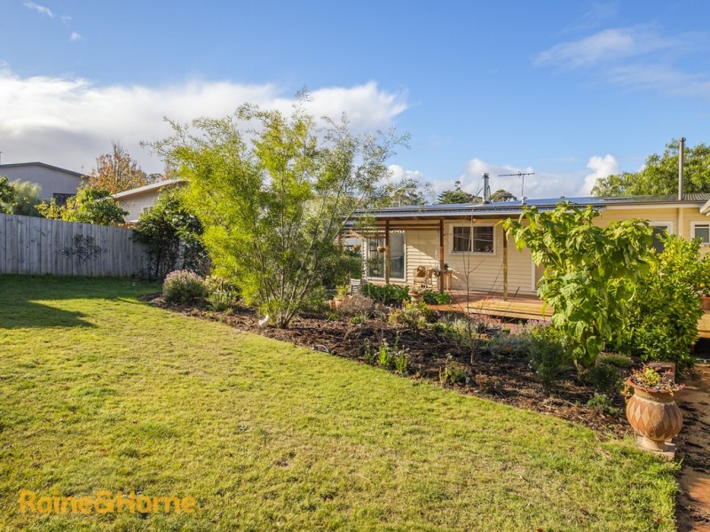 169 Roslyn Avenue, Blackmans Bay TAS 7052