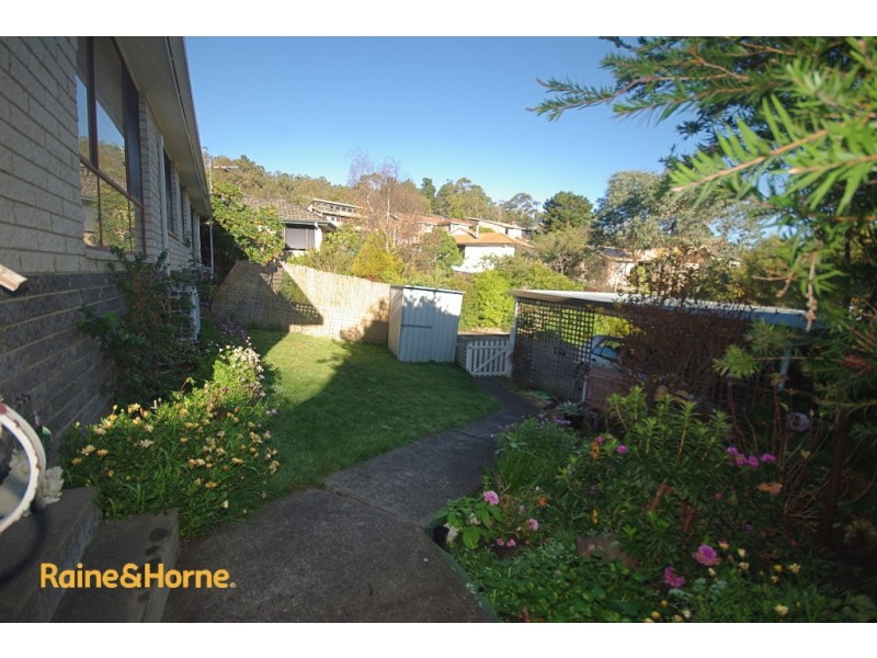 1/20 and 2/20 Ferguson Court, Kingston TAS 7050