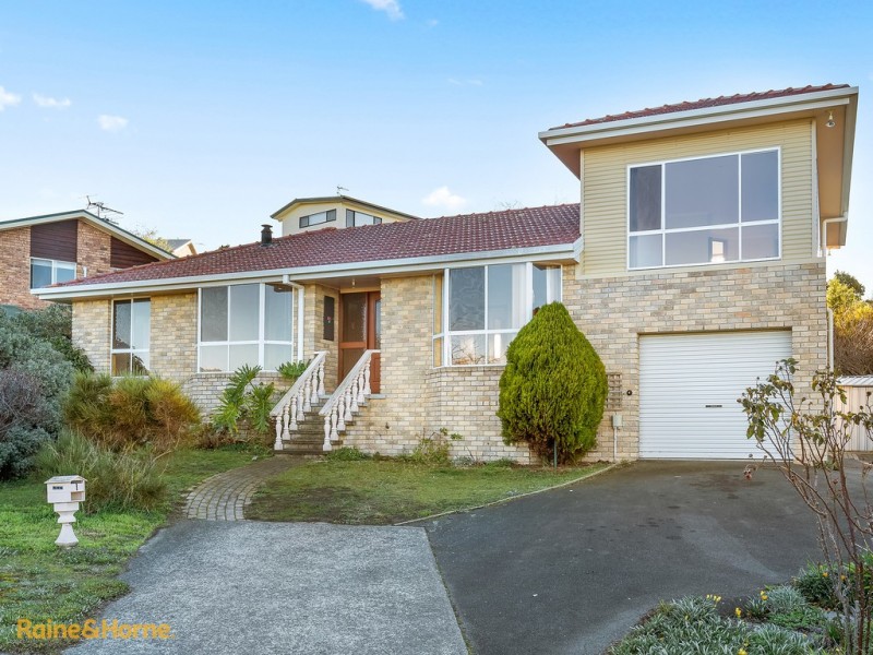 1 Illira Way, Blackmans Bay TAS 7052