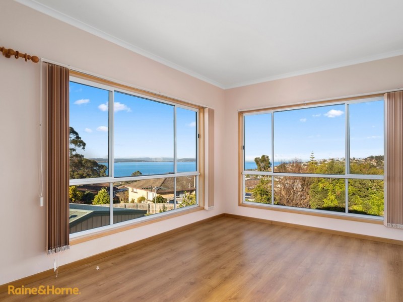 1 Illira Way, Blackmans Bay TAS 7052