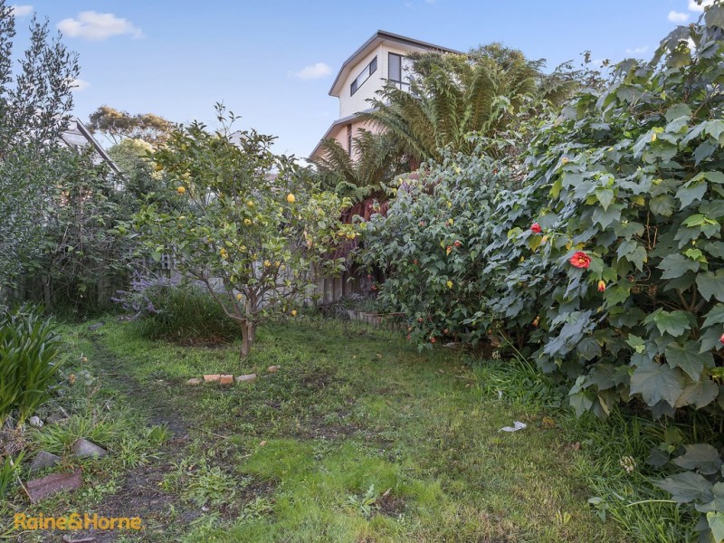 1 Illira Way, Blackmans Bay TAS 7052