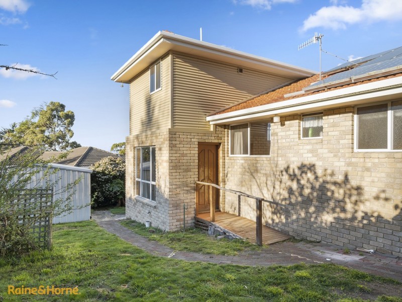 1 Illira Way, Blackmans Bay TAS 7052
