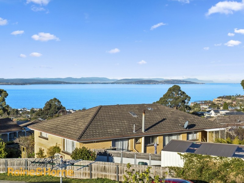 1 Illira Way, Blackmans Bay TAS 7052