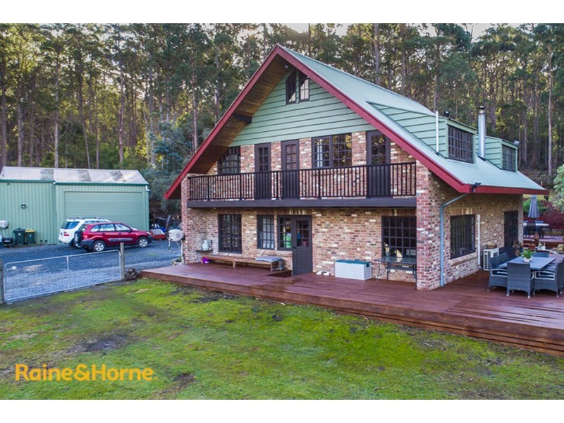 80 Cades Drive, Kingston TAS 7050