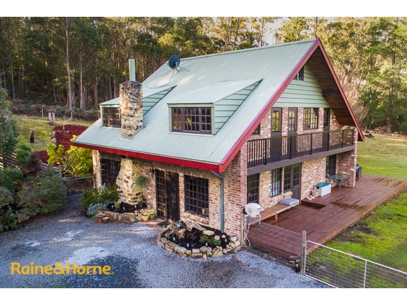 80 Cades Drive, Kingston TAS 7050
