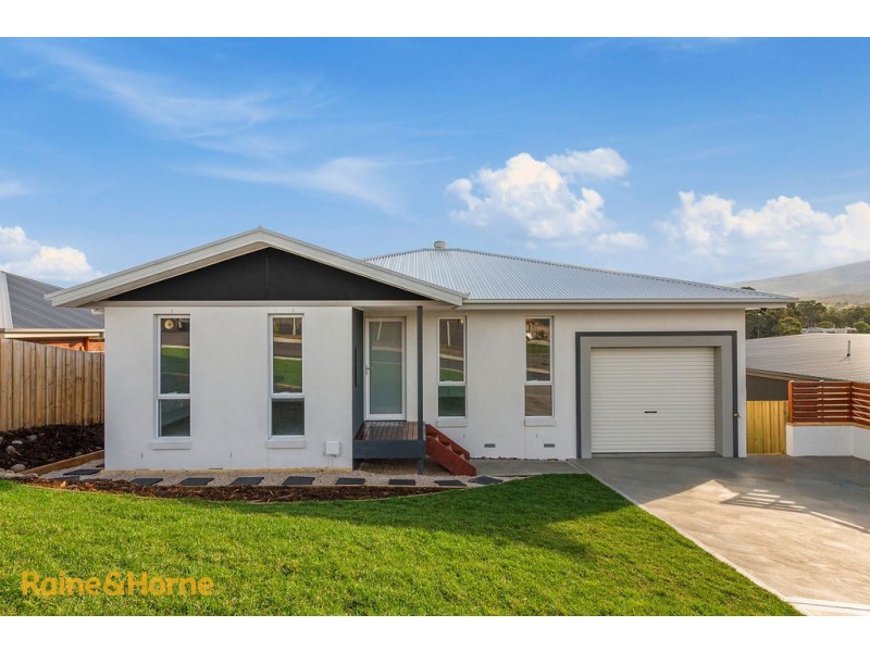 2 Booyaa Street, Kingston TAS 7050