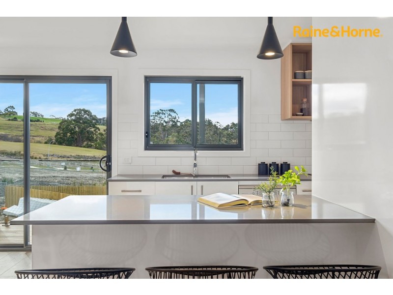 5 Reeves Crescent, Kingston TAS 7050