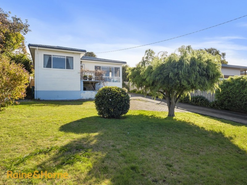 247 Roslyn Avenue, Blackmans Bay TAS 7052
