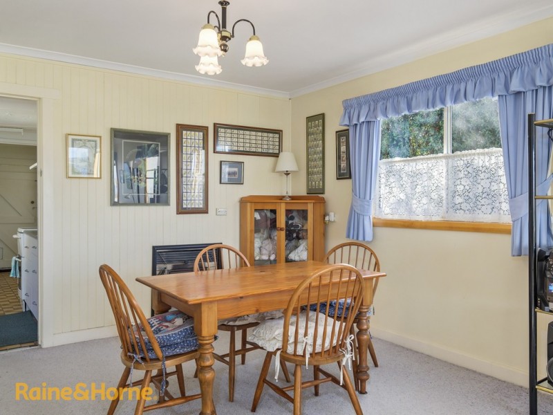 247 Roslyn Avenue, Blackmans Bay TAS 7052
