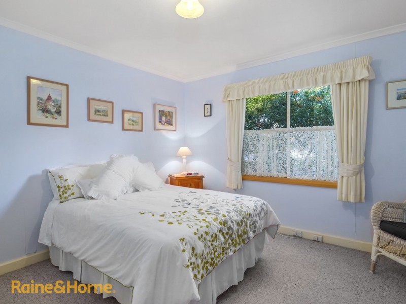 247 Roslyn Avenue, Blackmans Bay TAS 7052
