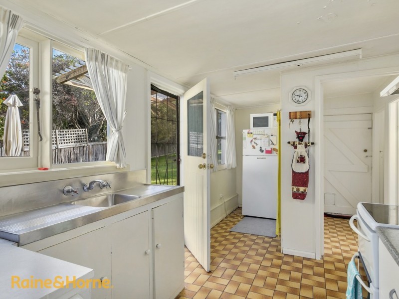247 Roslyn Avenue, Blackmans Bay TAS 7052