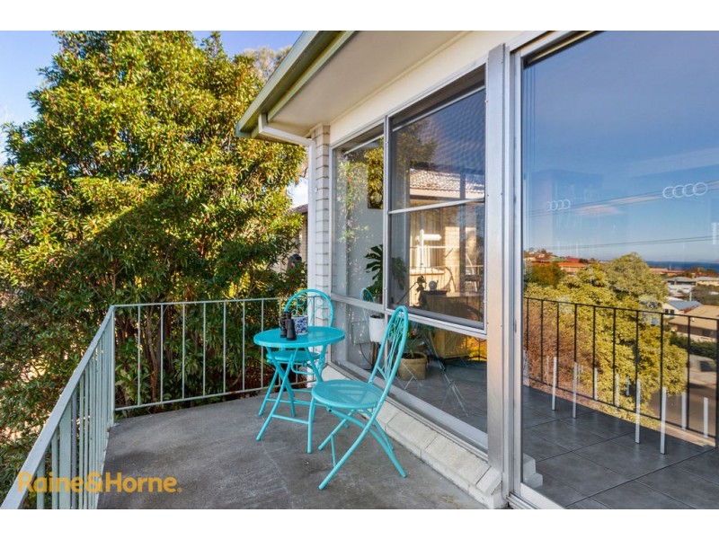 1/241A Roslyn Avenue, Blackmans Bay TAS 7052