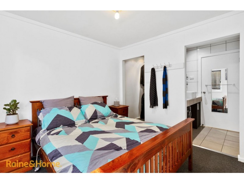 1/241A Roslyn Avenue, Blackmans Bay TAS 7052