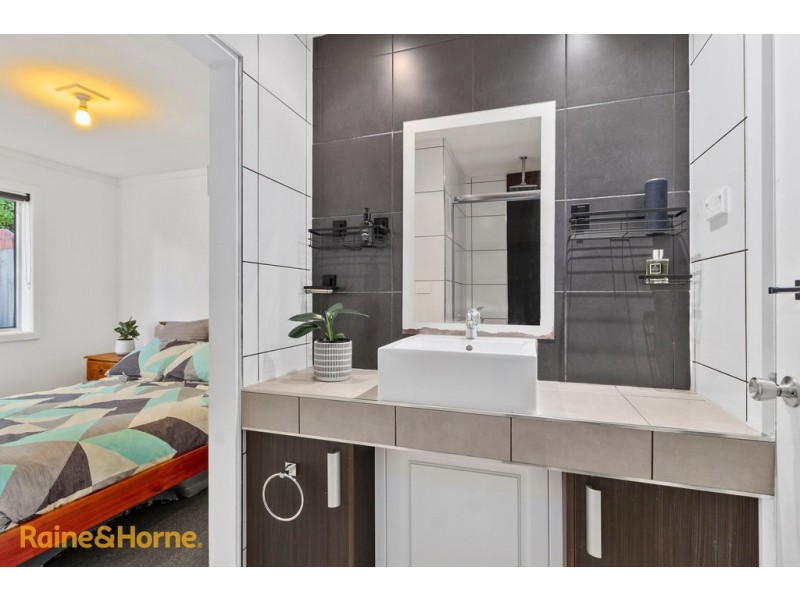 1/241A Roslyn Avenue, Blackmans Bay TAS 7052