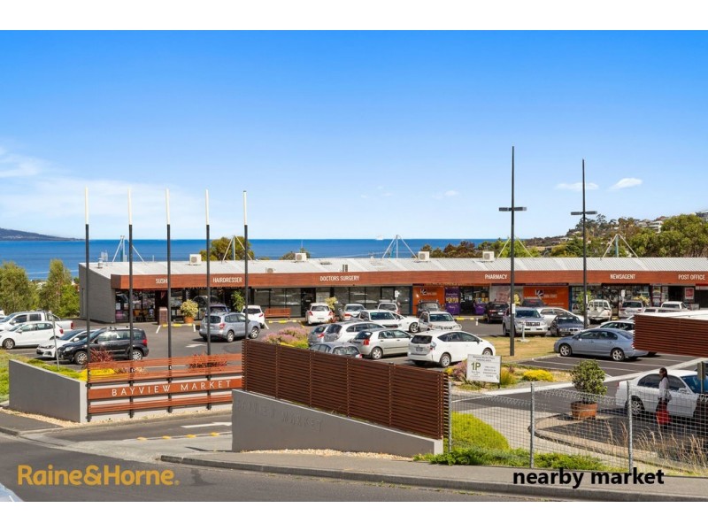 1/241A Roslyn Avenue, Blackmans Bay TAS 7052