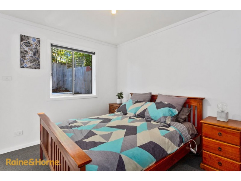 1/241A Roslyn Avenue, Blackmans Bay TAS 7052
