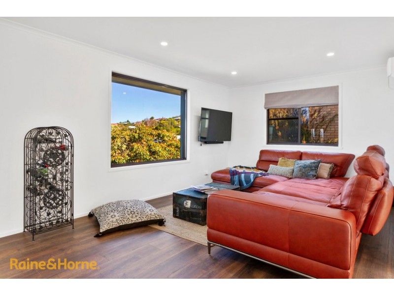 16 Stirling Avenue, Blackmans Bay TAS 7052