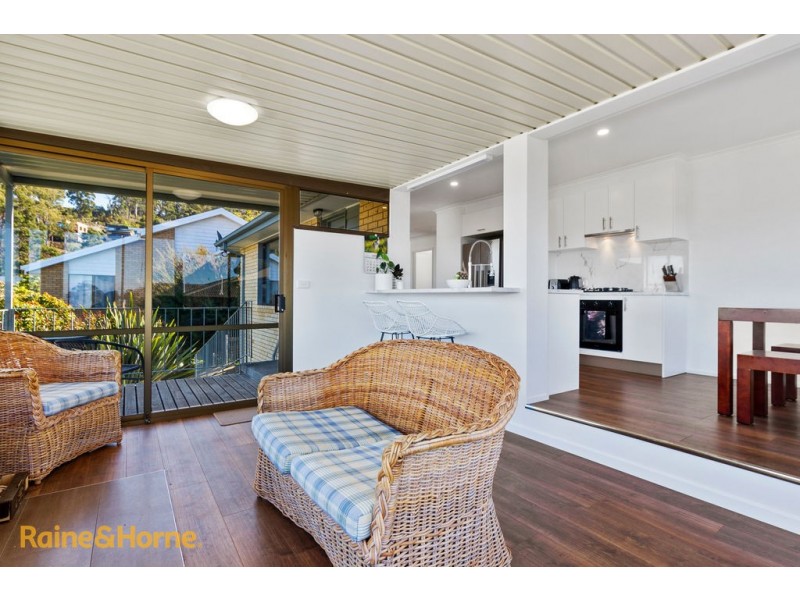 16 Stirling Avenue, Blackmans Bay TAS 7052