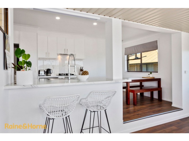 16 Stirling Avenue, Blackmans Bay TAS 7052