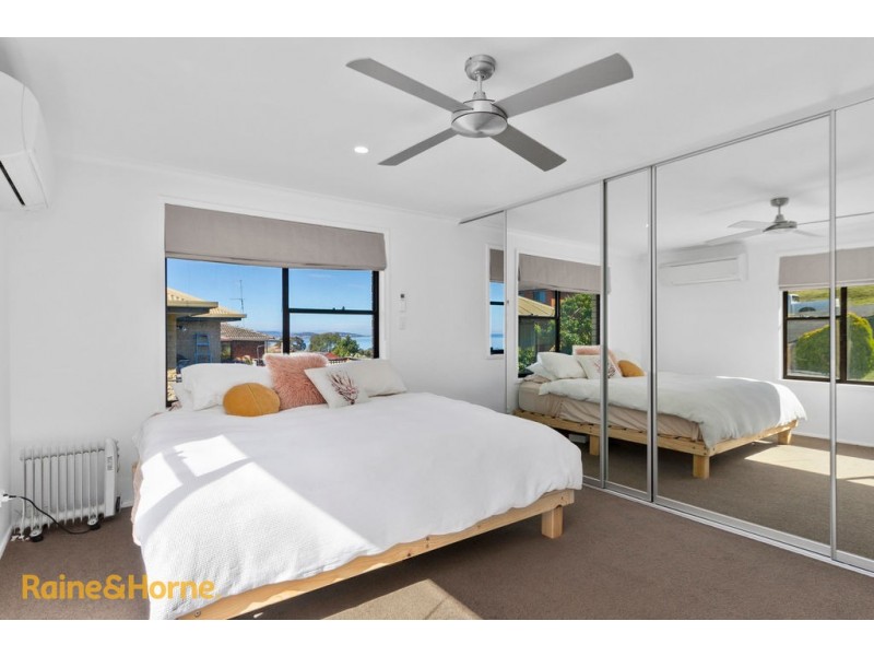 16 Stirling Avenue, Blackmans Bay TAS 7052
