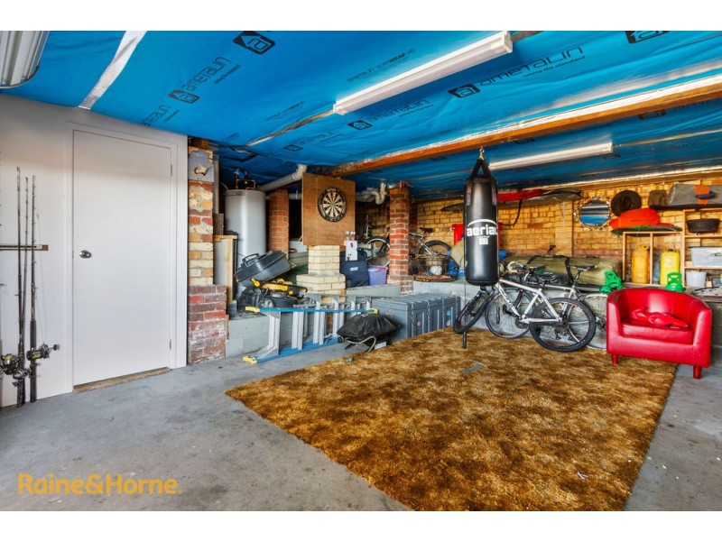 16 Stirling Avenue, Blackmans Bay TAS 7052
