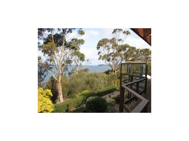 71 Suncoast Drive, Blackmans Bay TAS 7052