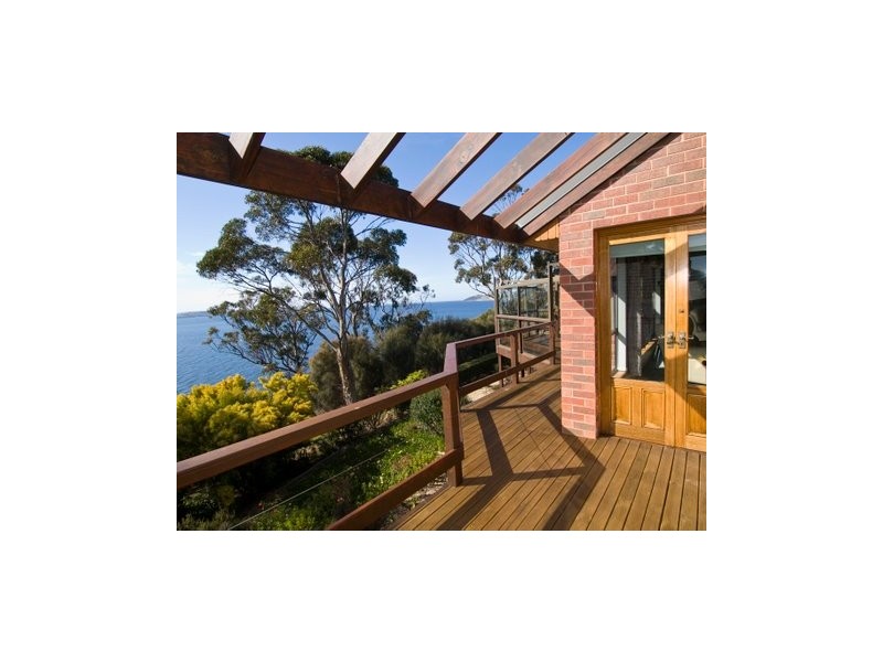 71 Suncoast Drive, Blackmans Bay TAS 7052