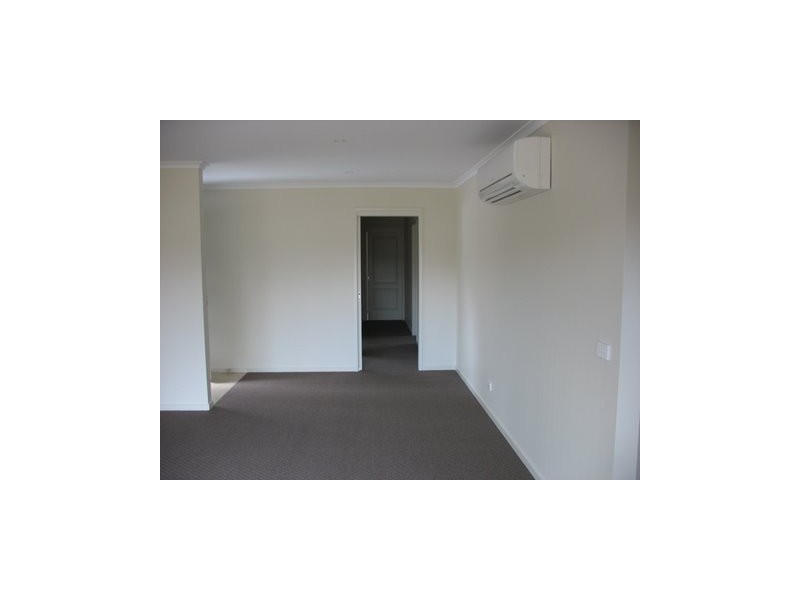 1/136 Burwood Drive, Blackmans Bay TAS 7052