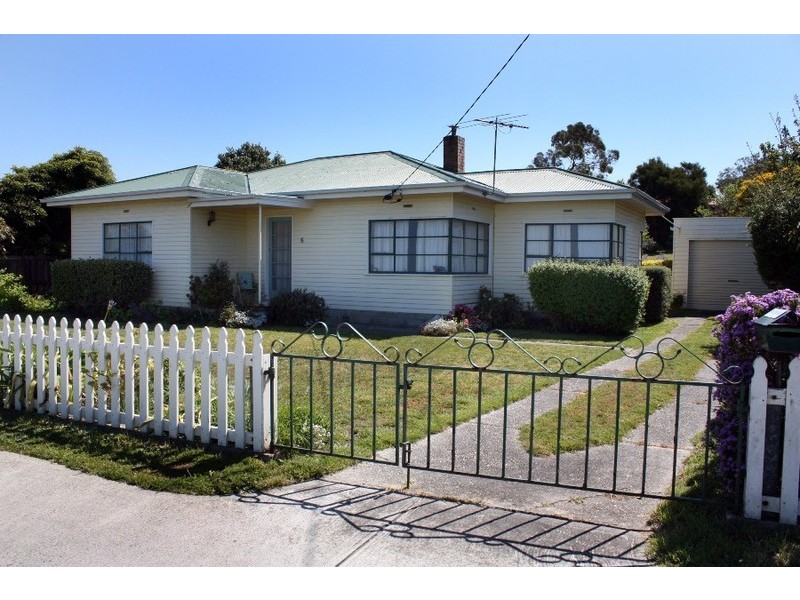6 Ocean Esplanade, Blackmans Bay TAS 7052