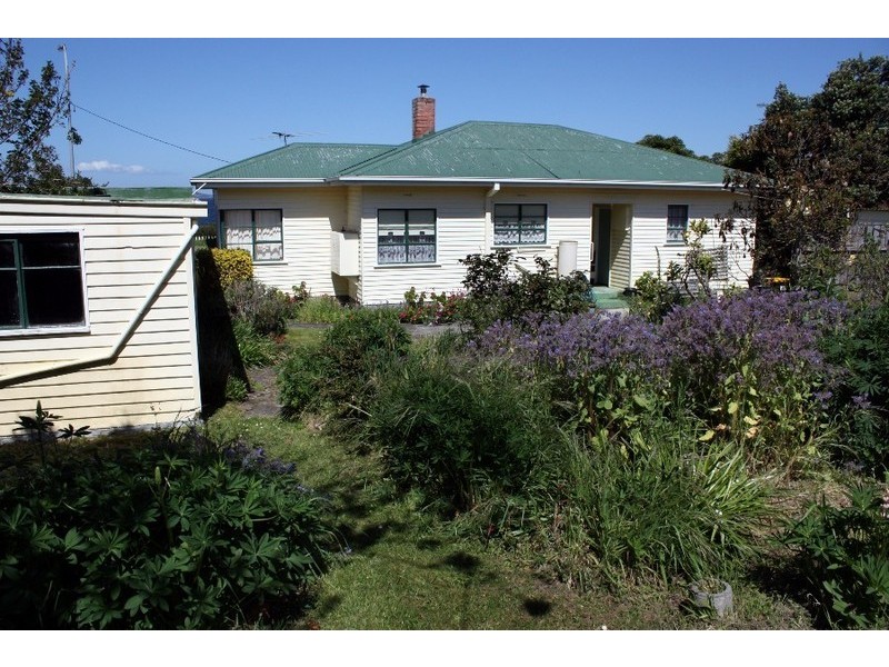 6 Ocean Esplanade, Blackmans Bay TAS 7052