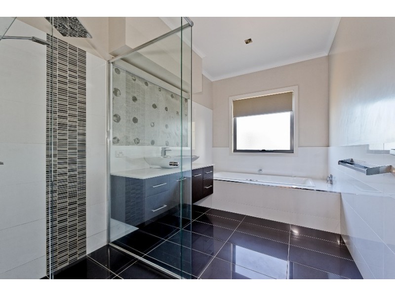 4 Jessica Court, Howden TAS 7054