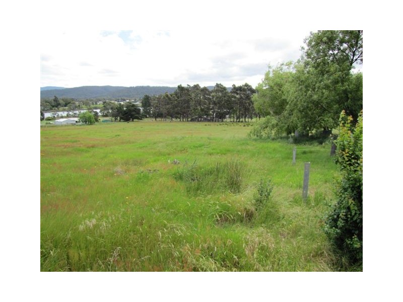 13 Boyle Street, Triabunna TAS 7190