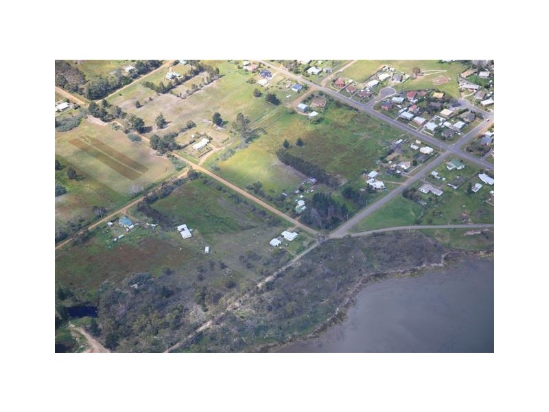 13 Boyle Street, Triabunna TAS 7190