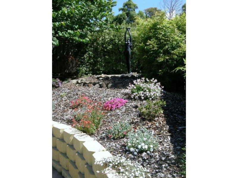 11 Willowbend Road, Kingston TAS 7050