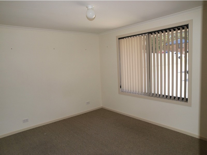 2/18 Mona Street, Kingston TAS 7050