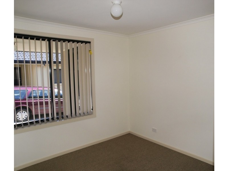 2/18 Mona Street, Kingston TAS 7050