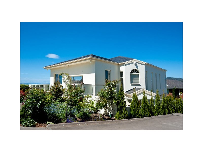 83 Diamond Drive, Blackmans Bay TAS 7052