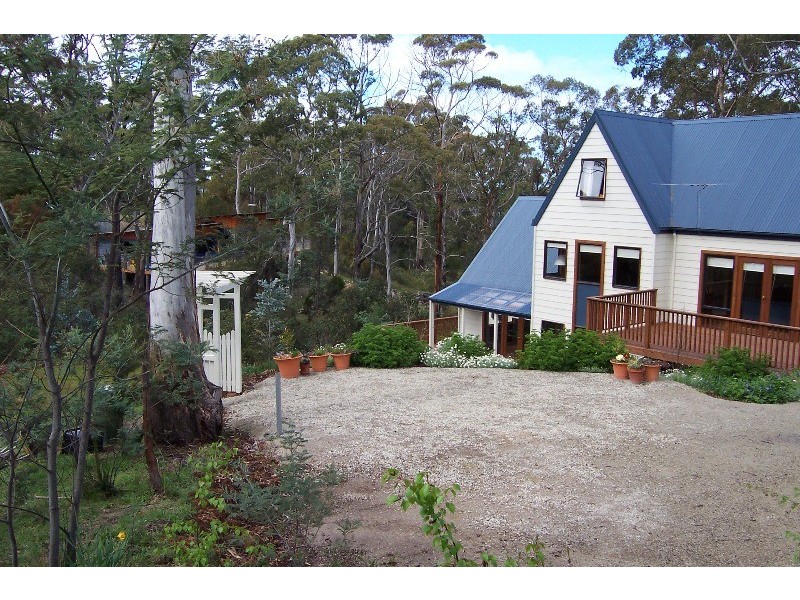 11 Regnans Grove, Bonnet Hill TAS 7053