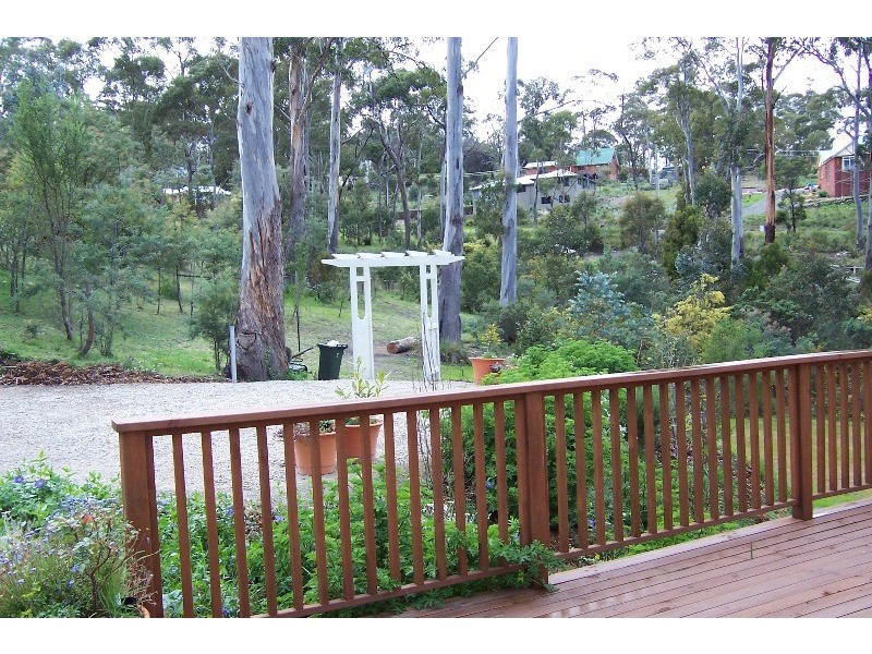 11 Regnans Grove, Bonnet Hill TAS 7053