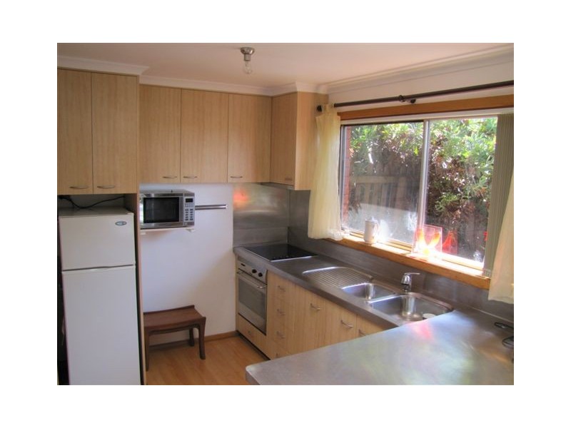 2/133 Wells Parade, Blackmans Bay TAS 7052